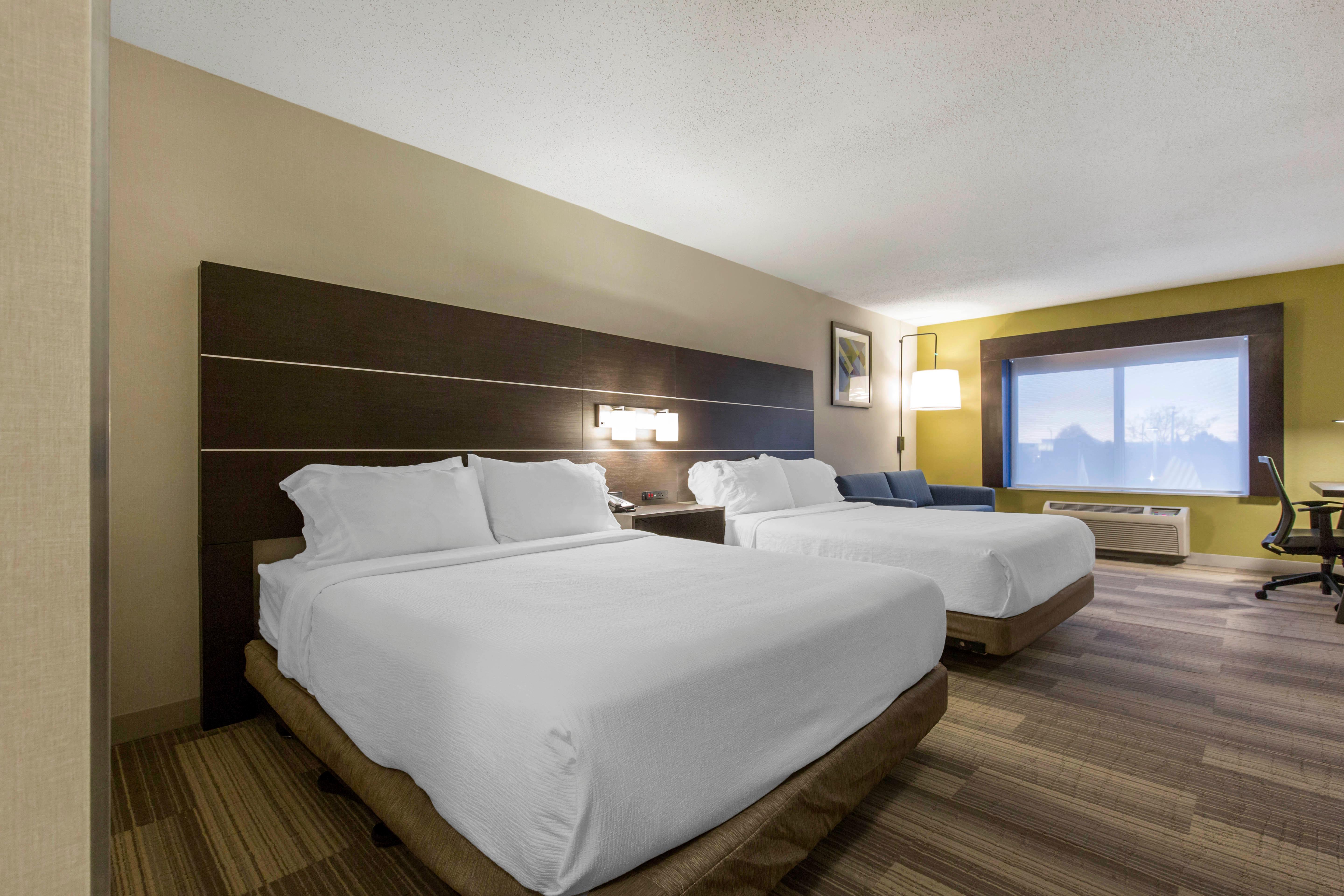Holiday Inn Express And Suites Chicago West - St Charles, An Ihg Hotel Сент-Чарльз Экстерьер фото